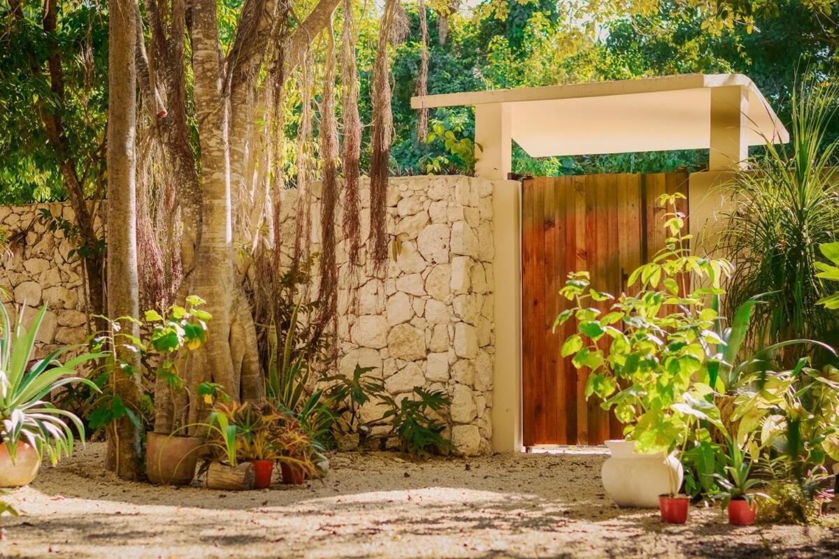Casita Deva Stylish Mex Casita, Epic Rooftop Pool Villa Tulum