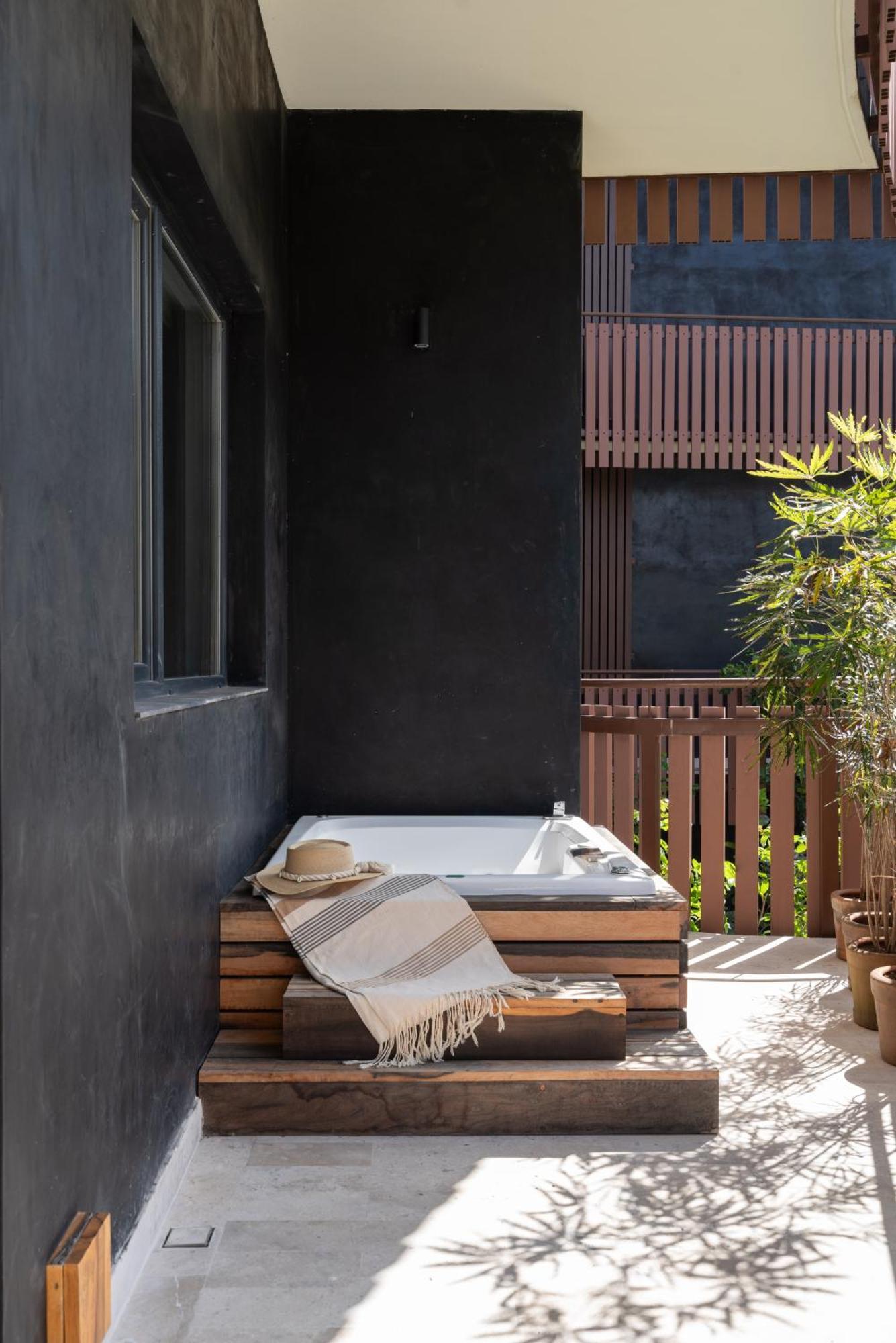 Amira District Apartment *