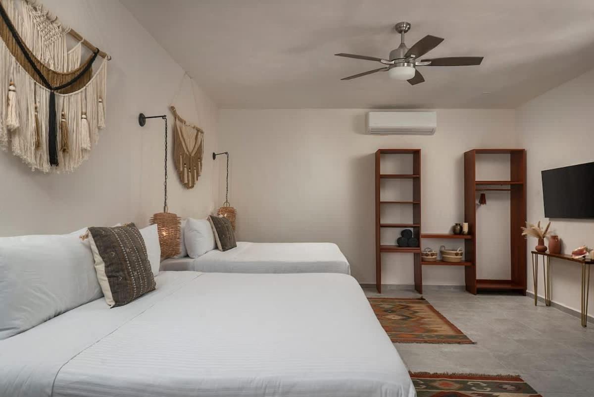 New 3br Private Beachfront With Pool At Soliman