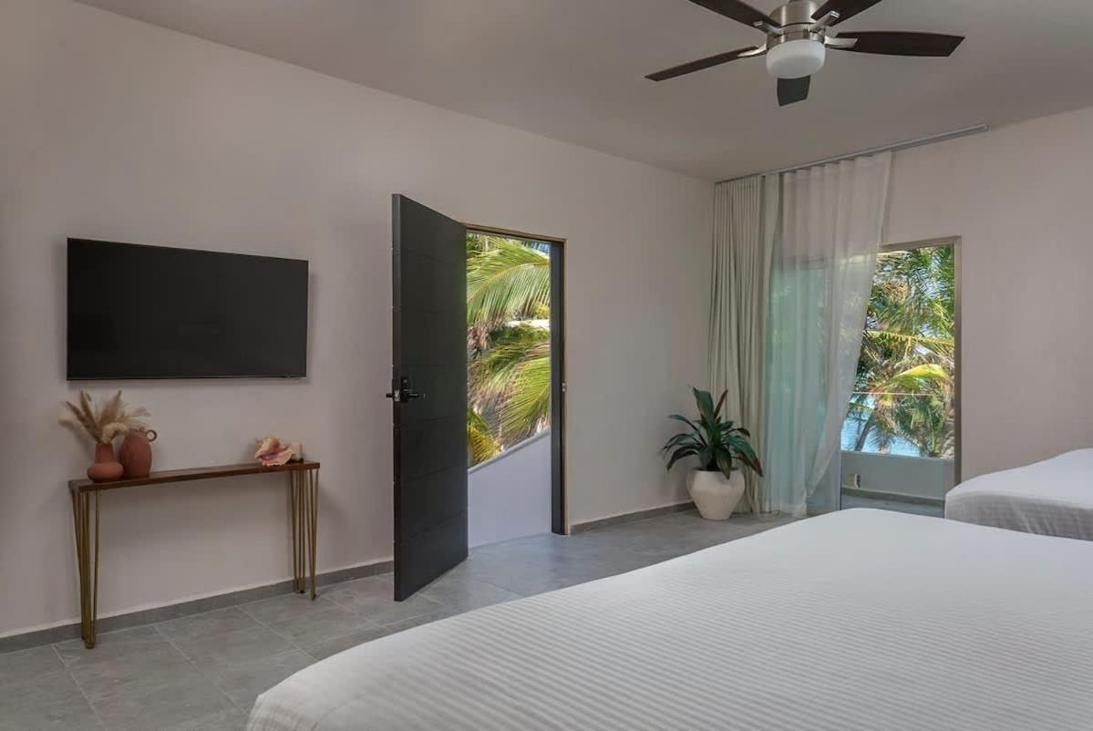 New 3br Private Beachfront With Pool At Soliman *