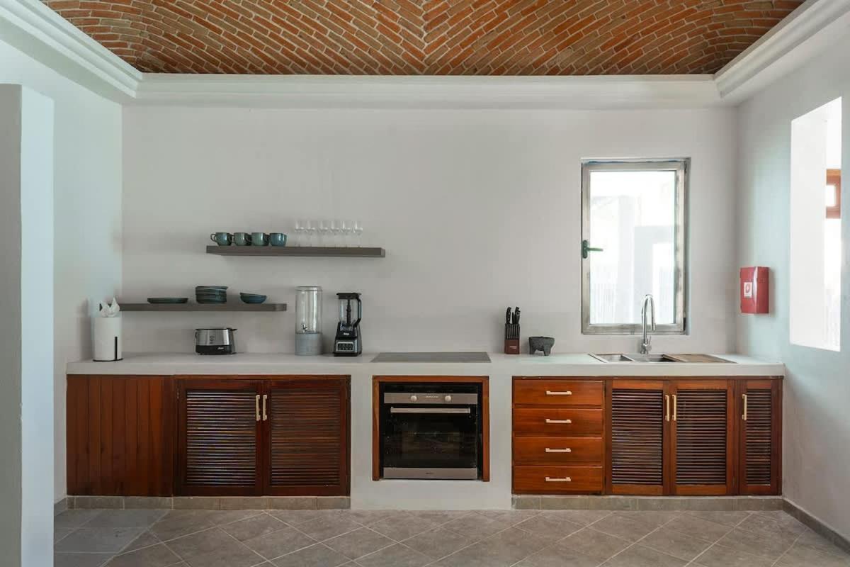 Villa New 3br Private Beachfront With Pool At Soliman *