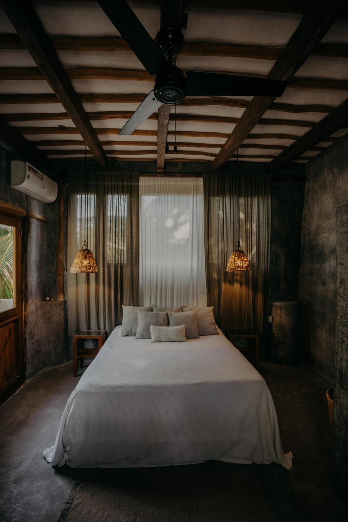 Sacred Hideaways Hotel *