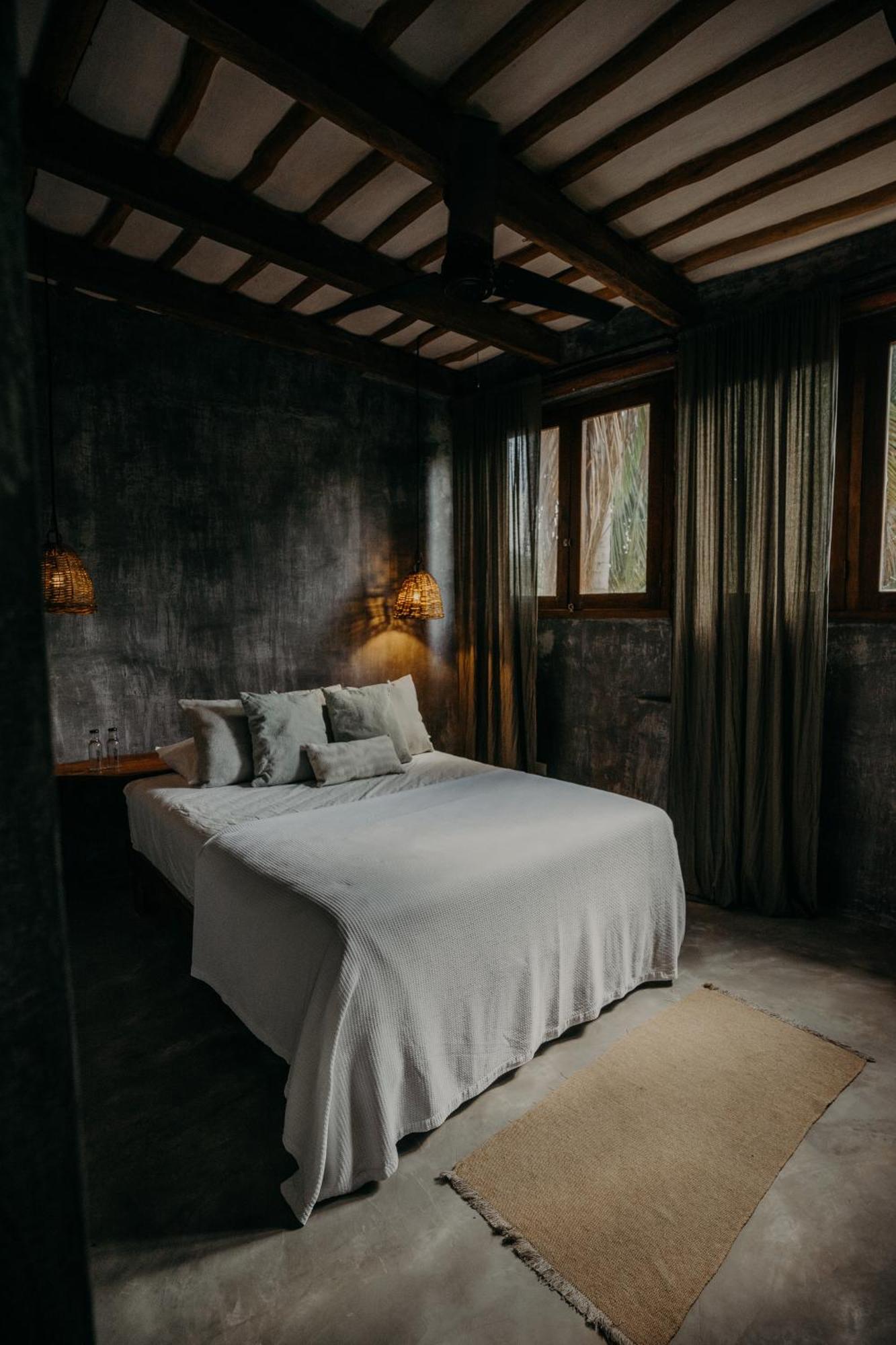 Sacred Hideaways Hotel *