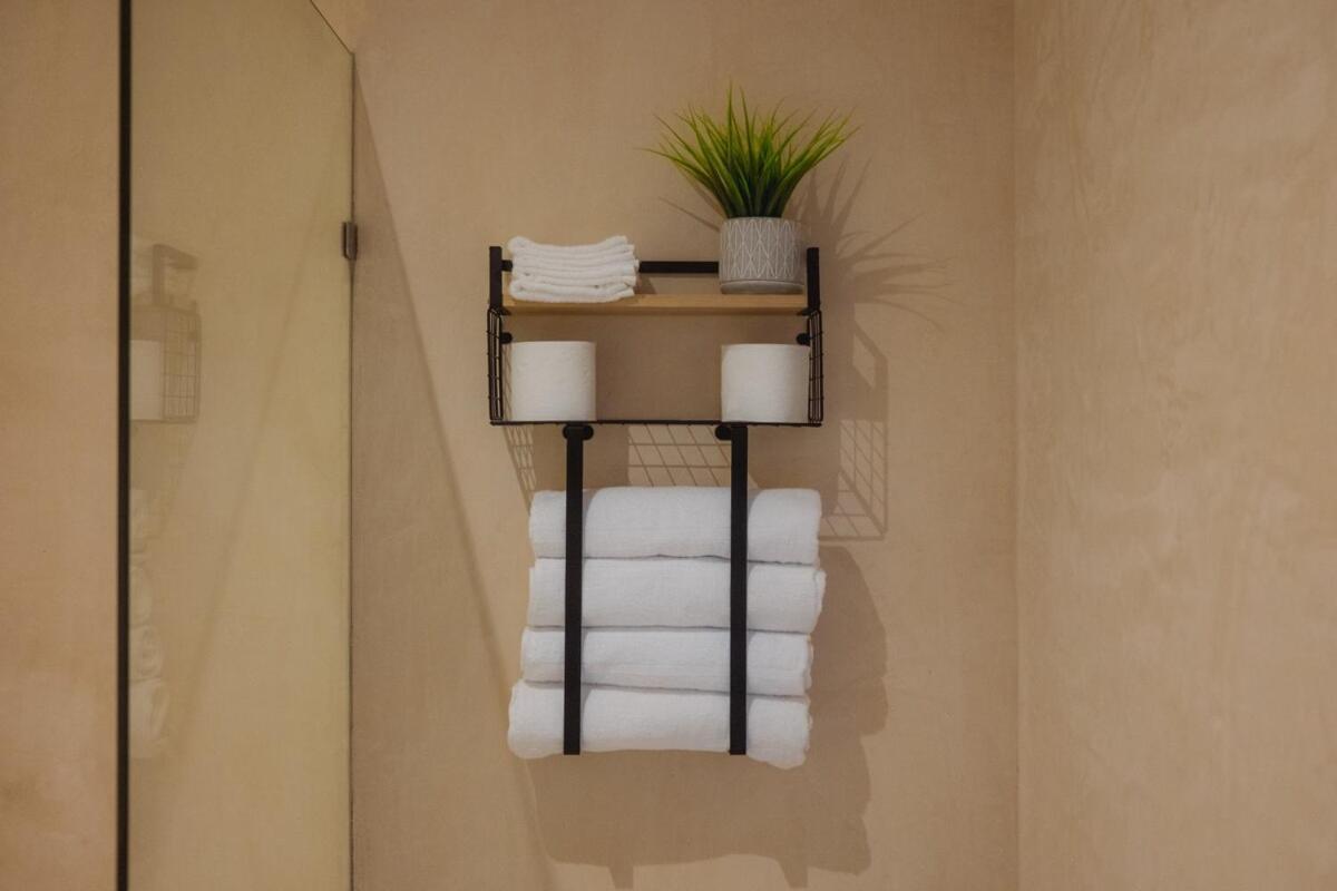 Ph With Private Pool, Total Relaxation In