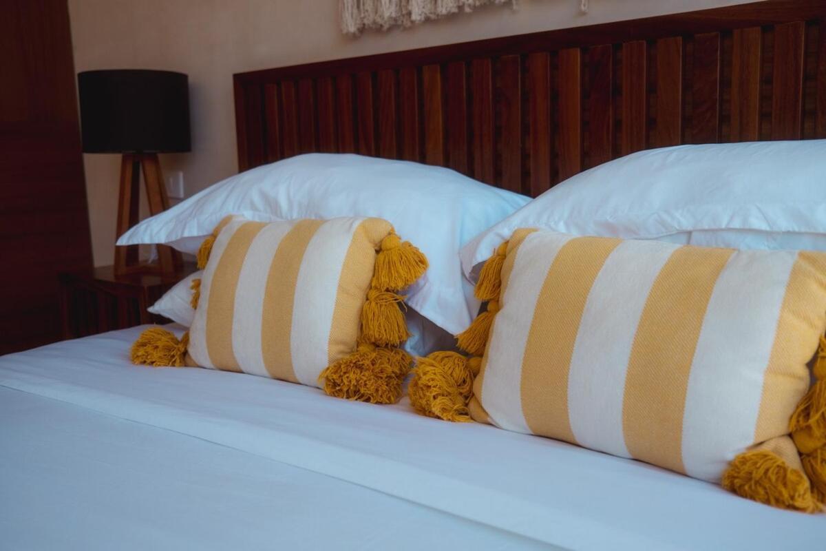 Great Location, Pool And Gym *