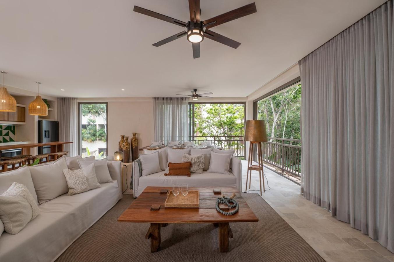 4br Amazing W/ Private Pool In