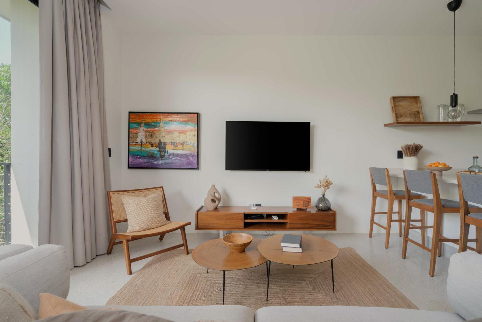 Stylish And Peaceful Jungle Apartment *