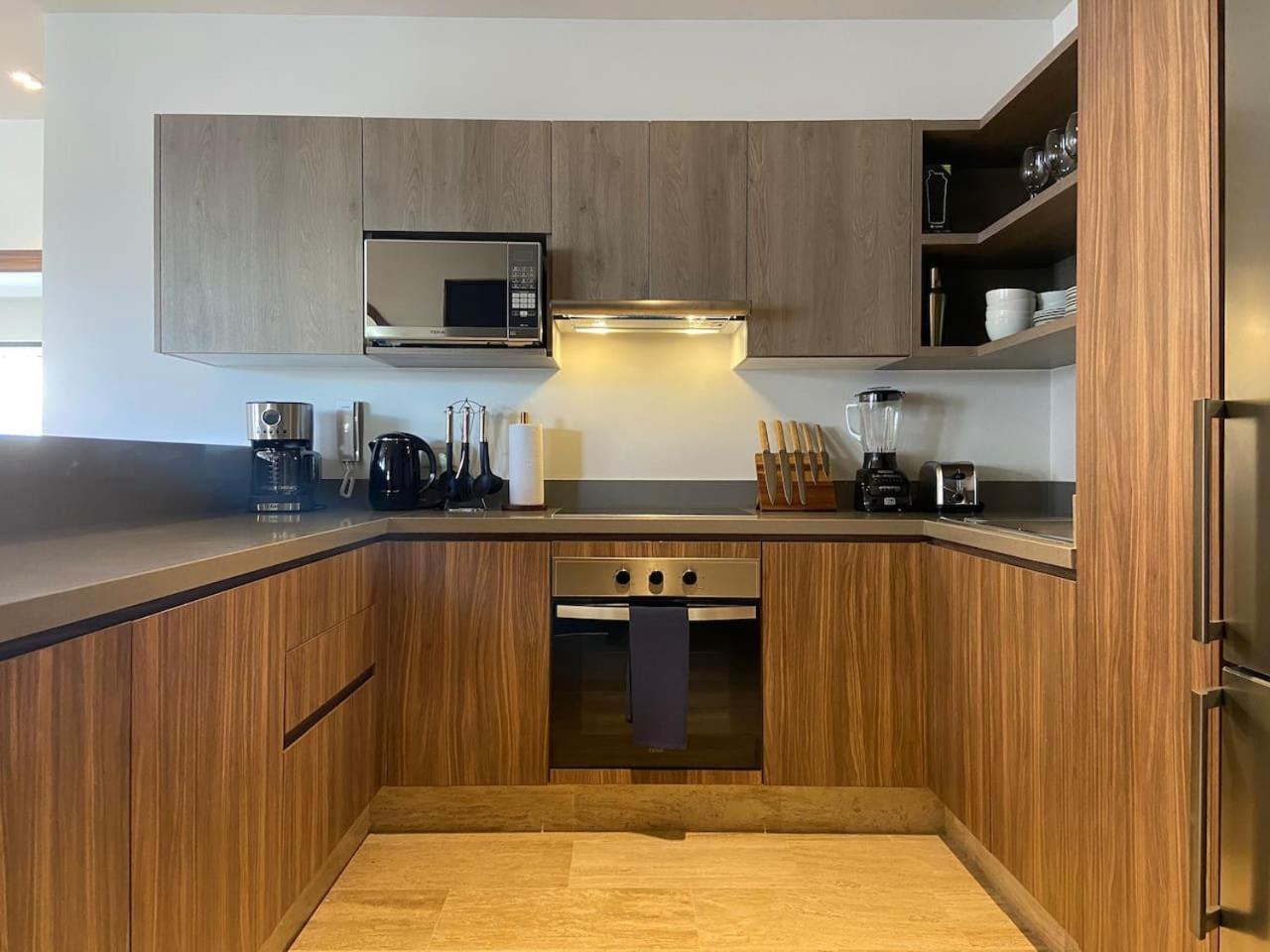 Luxe Jungle Retreat Stunning Pools Swim-up Bar Gym And Near The Tulum