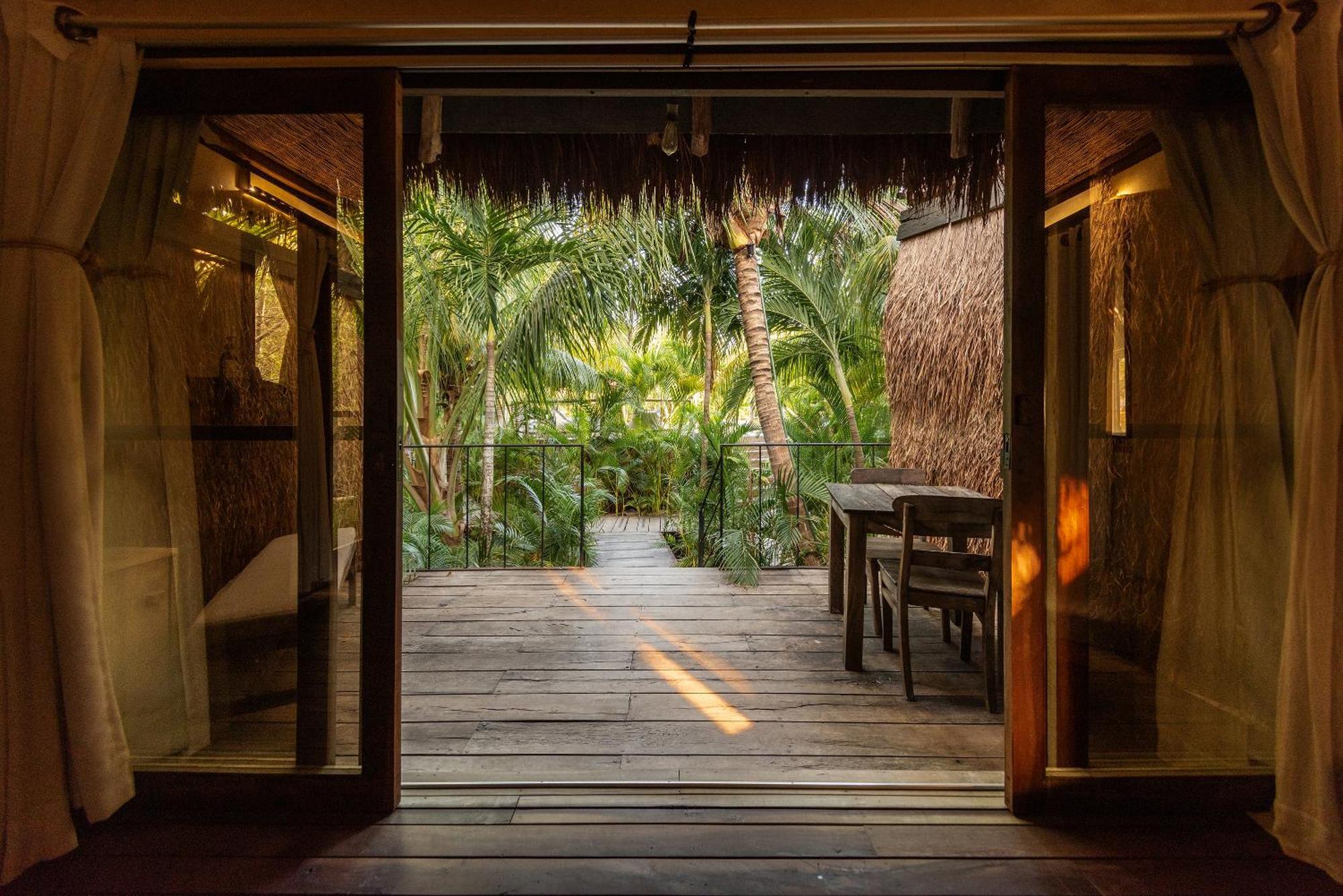 Radhoo (adults Only) 4*