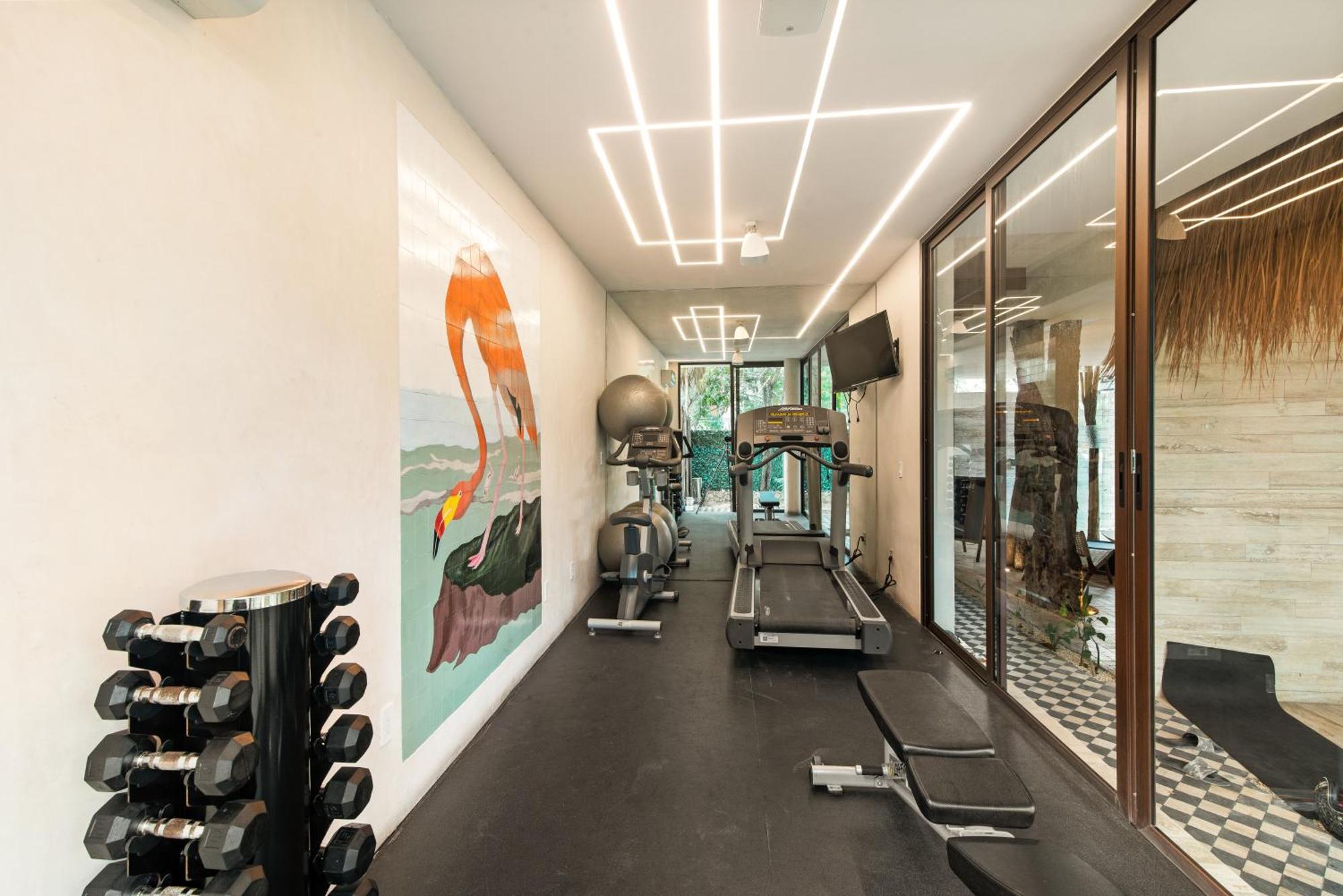 Apartment 308-303 Beautiful With 3 Bedrooms *