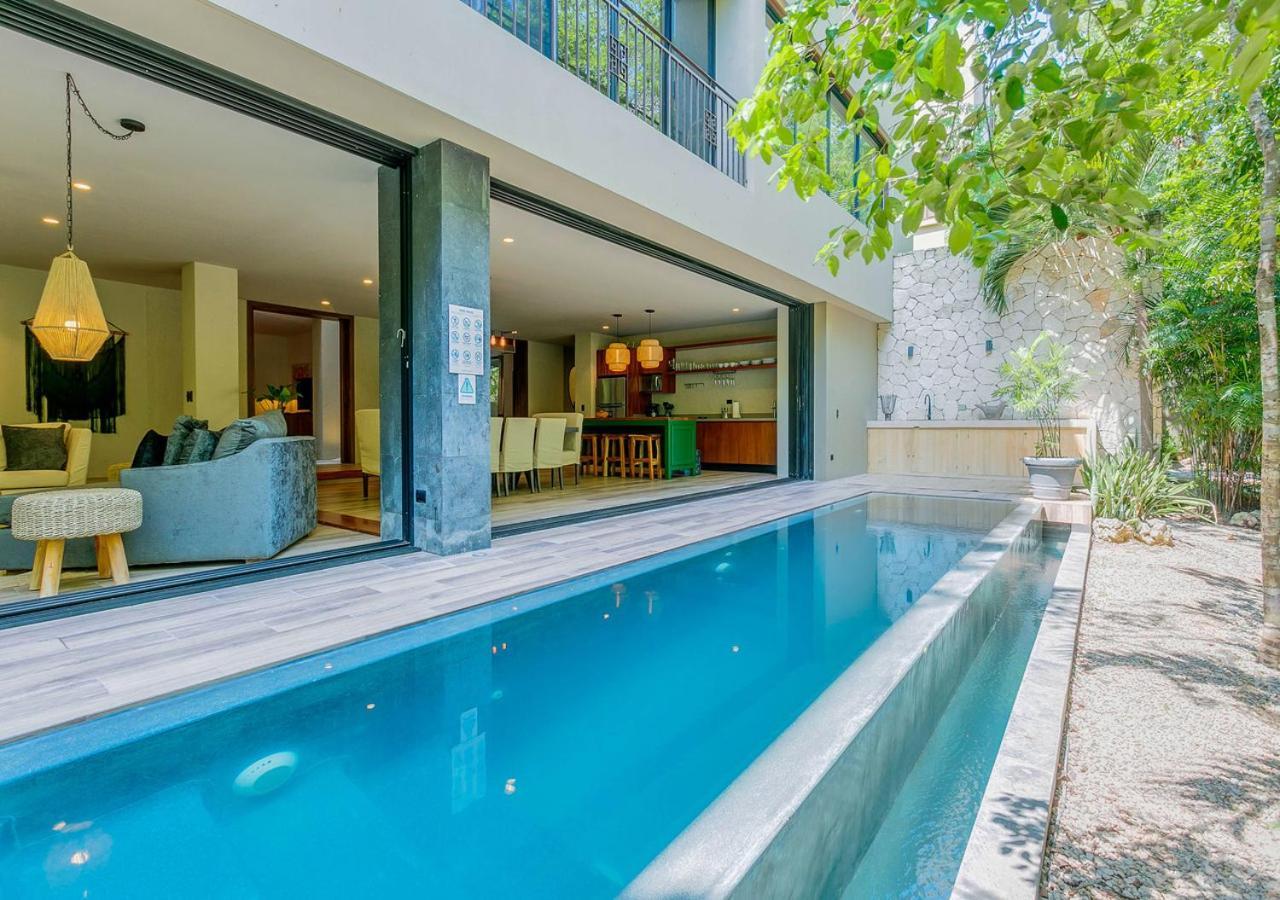 Luxurious Oasis Jacuzzi With Art Gallery And Pool Apartment *