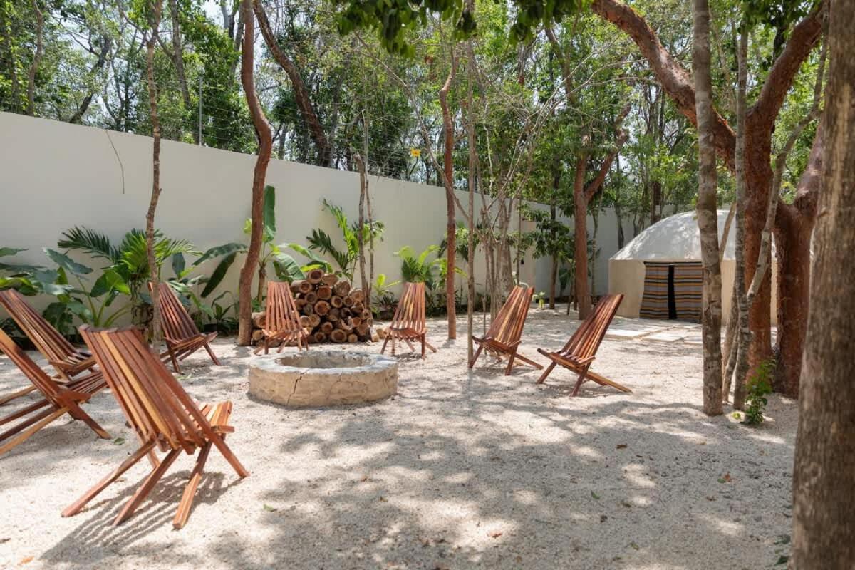 Hacienda Babylon - 9 10 Pools Gym & Sauna *