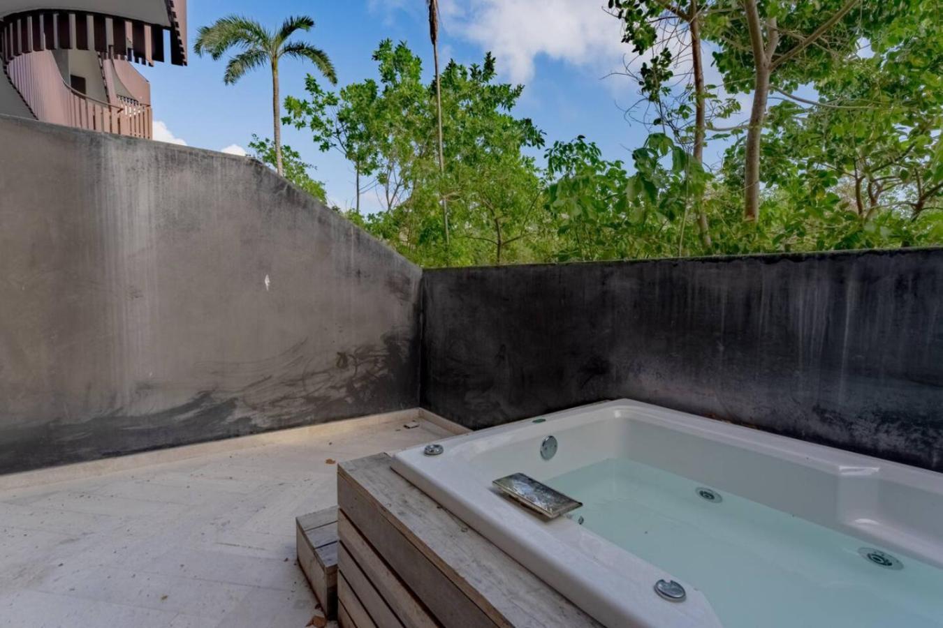 Apartment Modern Design Sunny Vibes In Prime Amira District