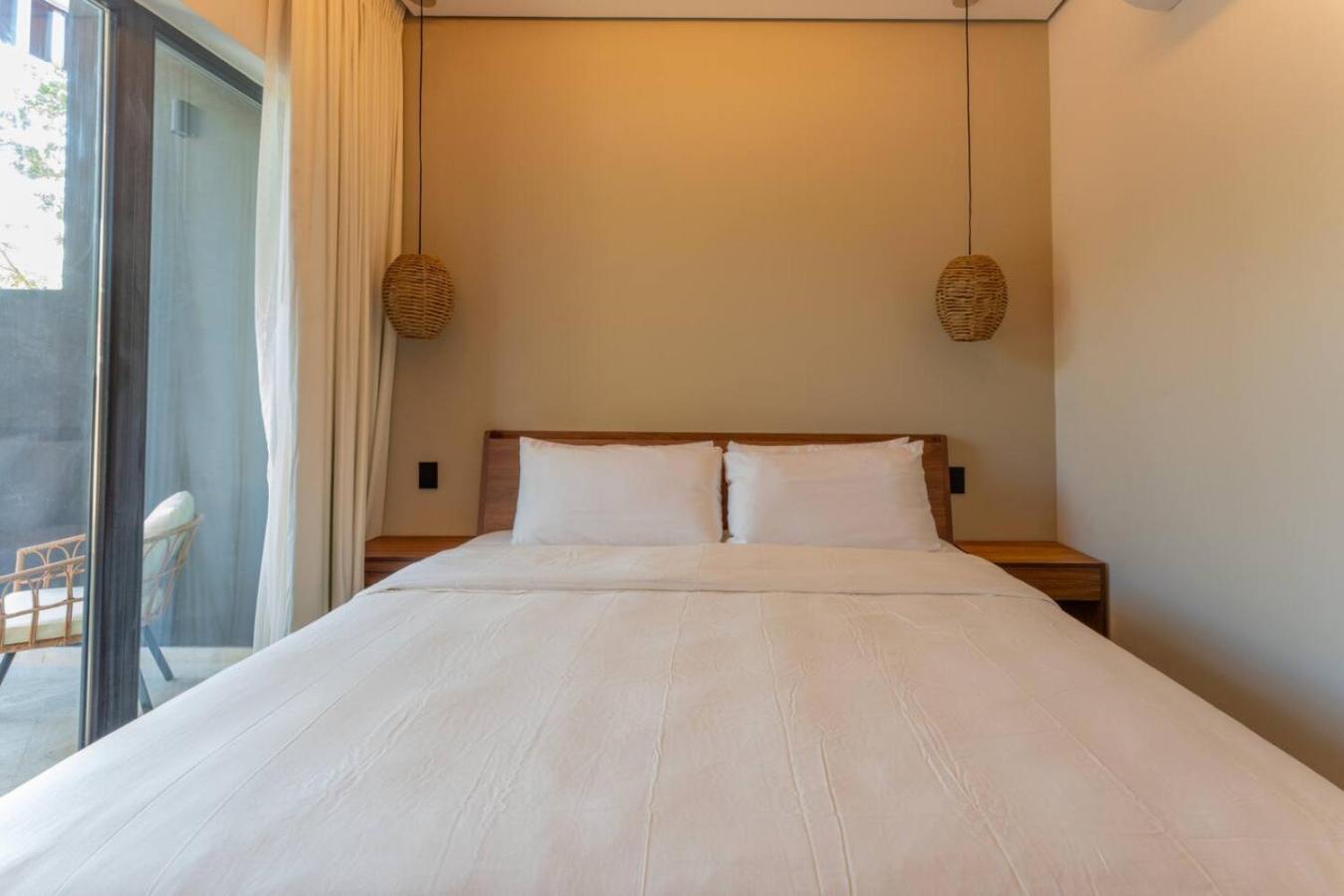 Apartment Modern Design Sunny Vibes In Prime Amira District