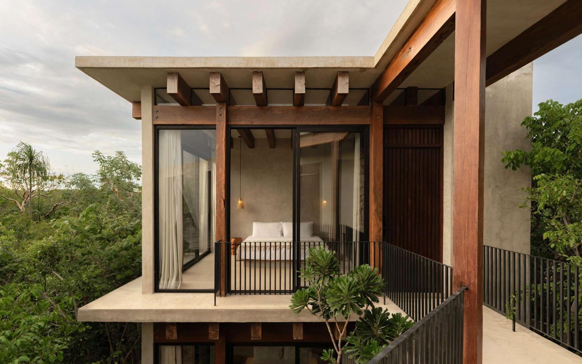 Luxury Jungle - Sleeps 21 - Private Pool Holiday home Tulum