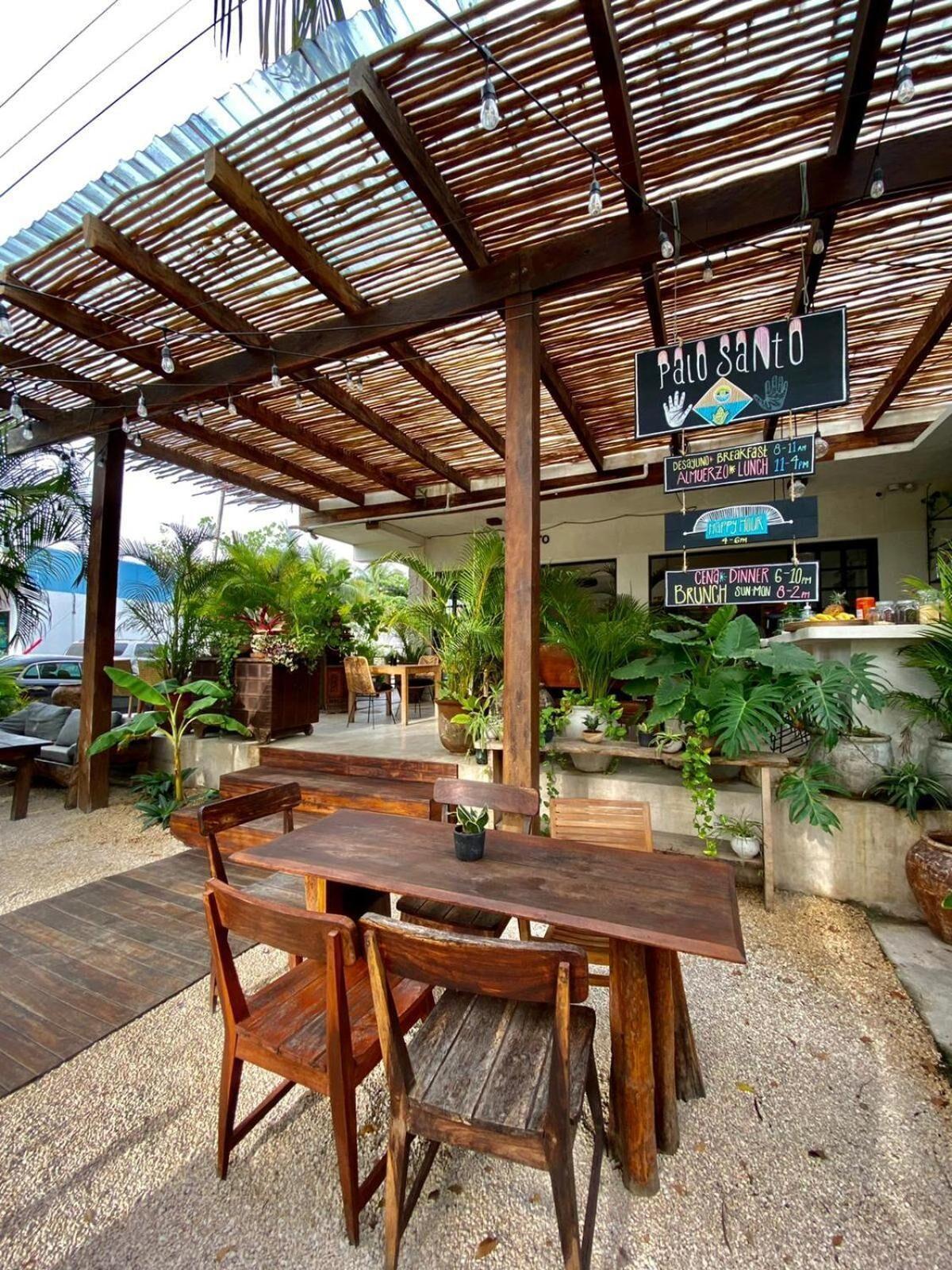 Townhouse By Amansala Hotel