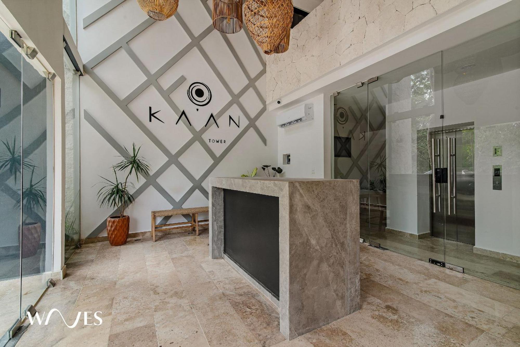 Exclusive Spacious 2 Br. Apt. Wprivate Pool Sonos Audio Speakers *