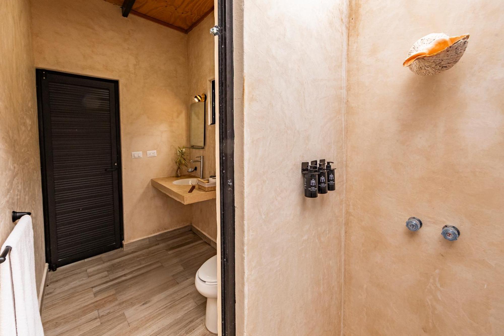 Lodge Xtambaa Selva Tulum