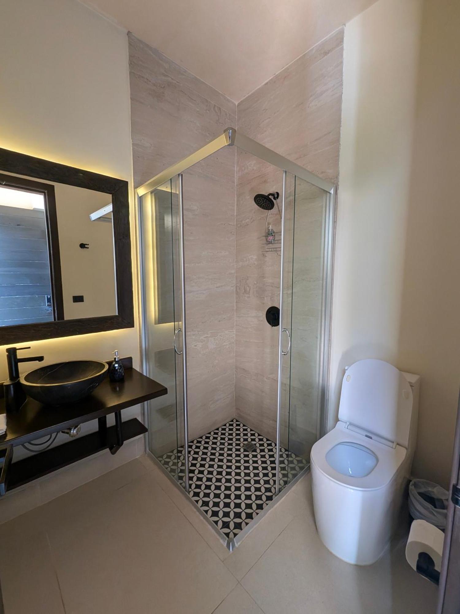 Luxury 4 Bedroom With Private Pool Villa *