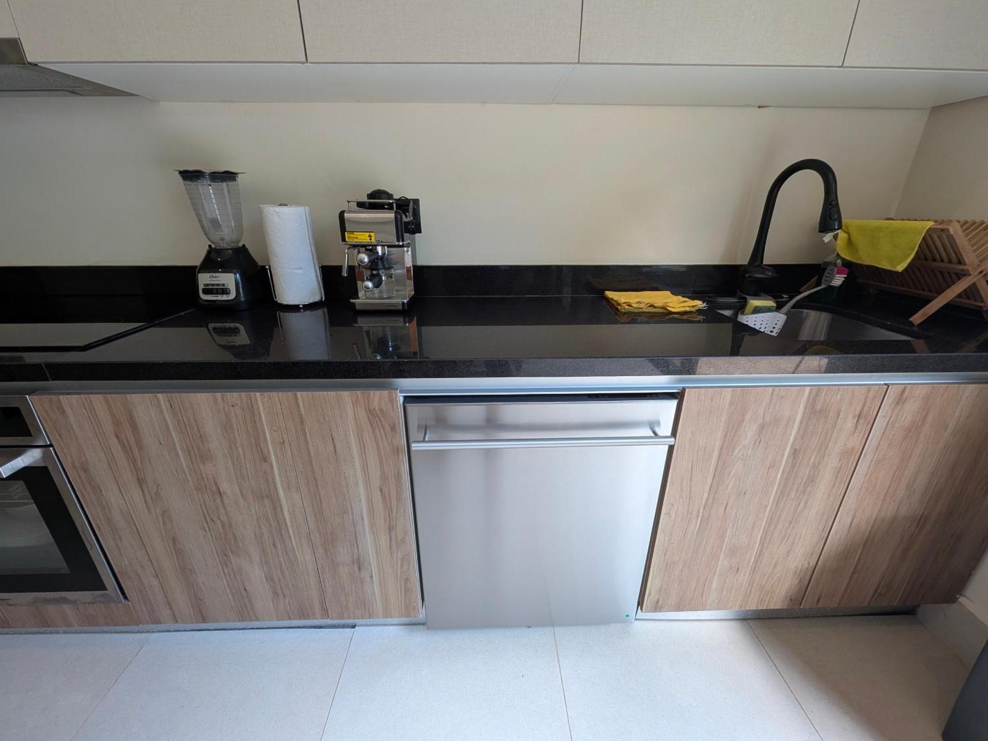 Luxury 4 Bedroom With Private Pool Villa *