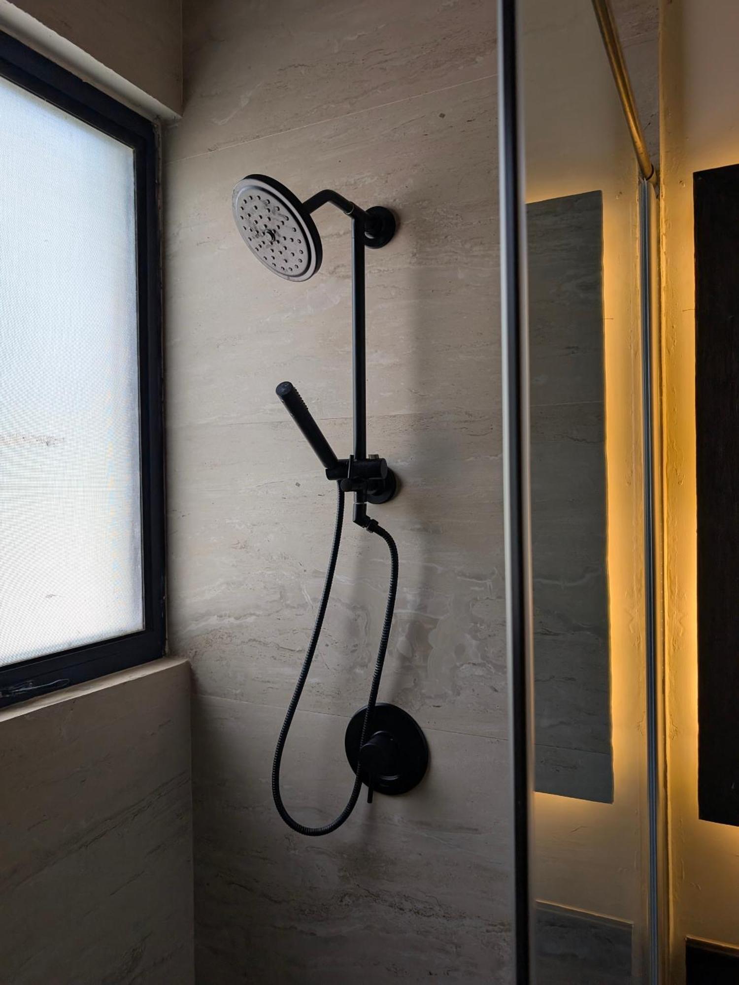 Luxury 4 Bedroom With Private Pool Villa *