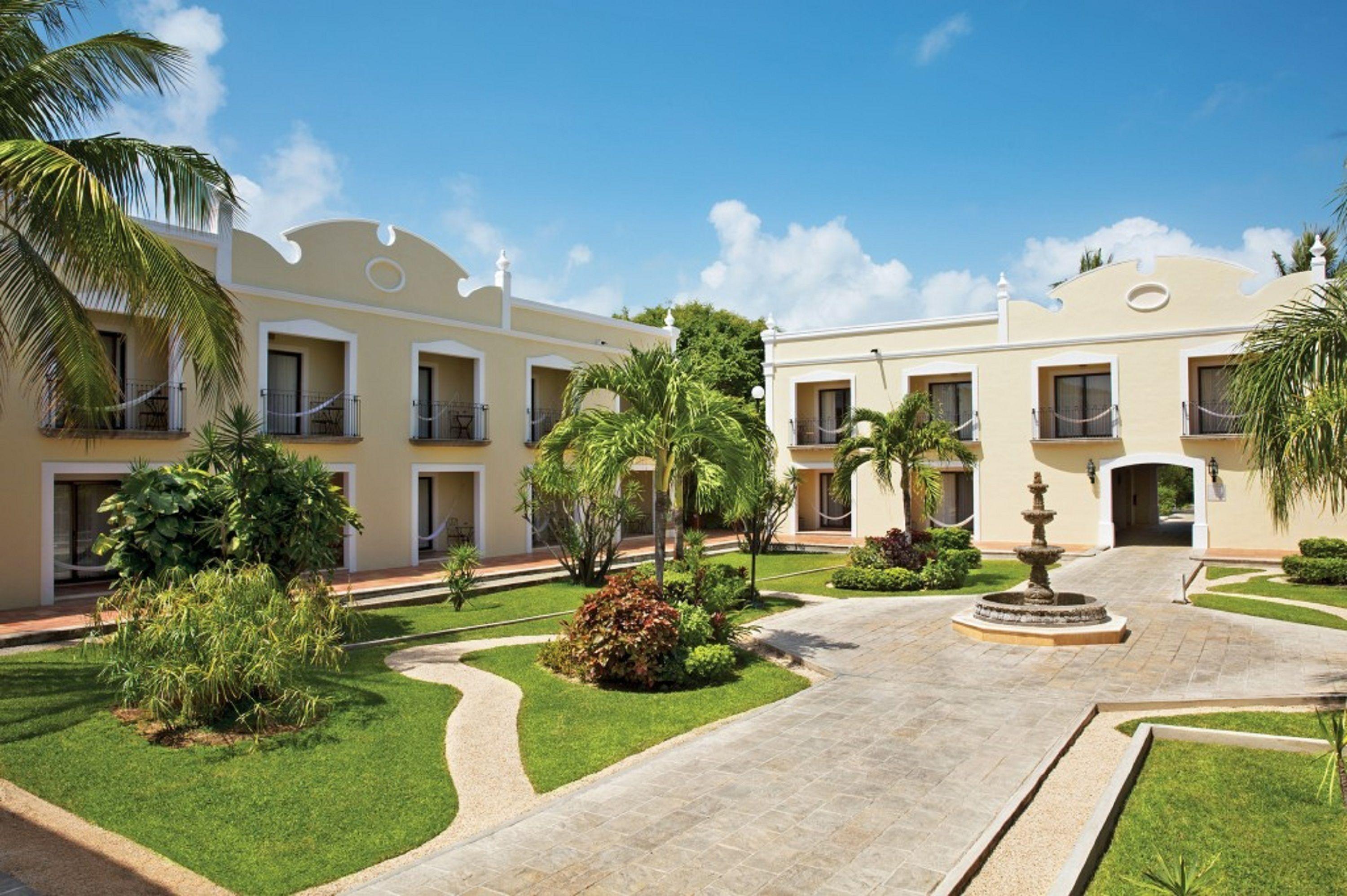 Dreams & Resort