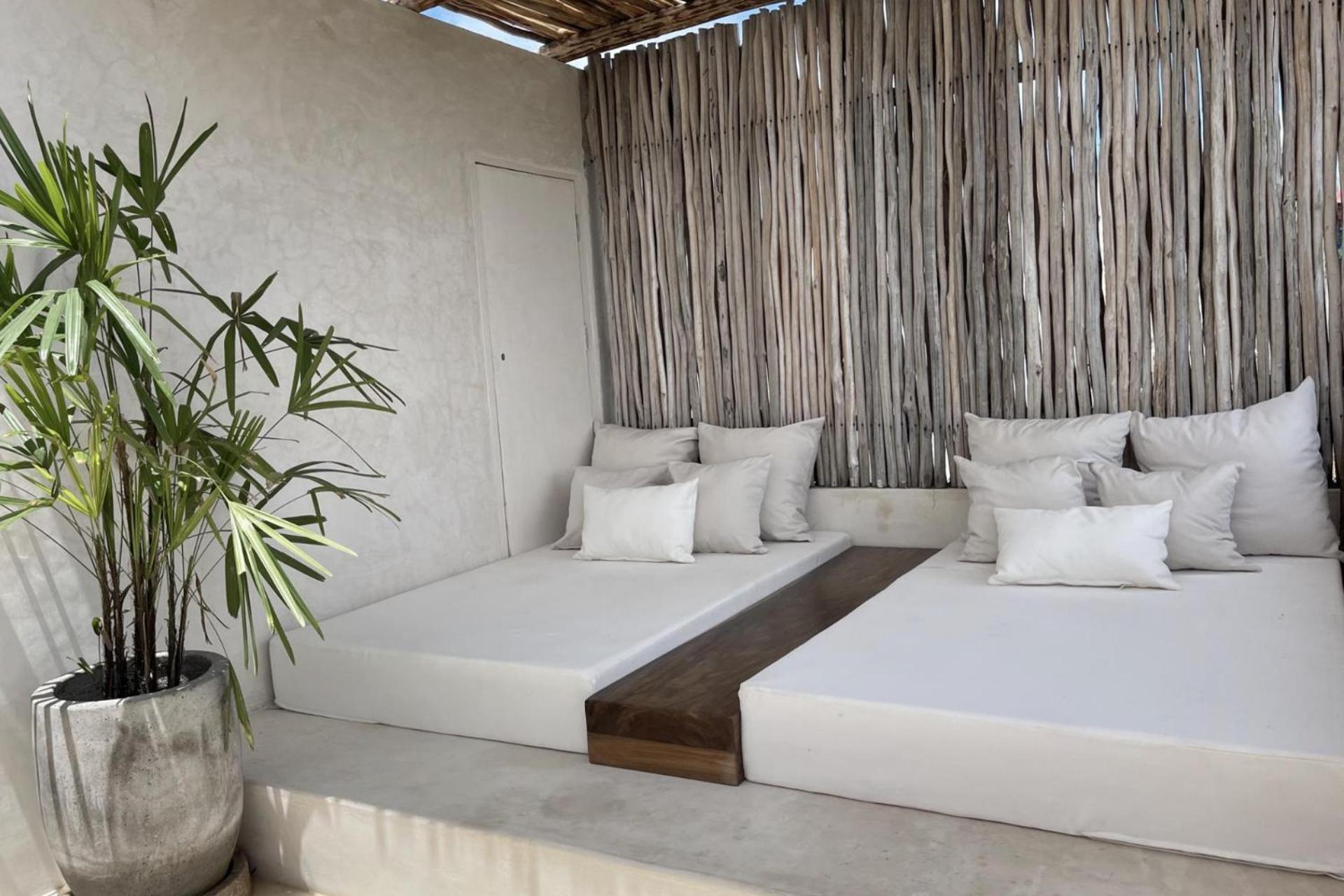 3 Bed Sleeps 6 - Private Pool & Hot Tub Tulum