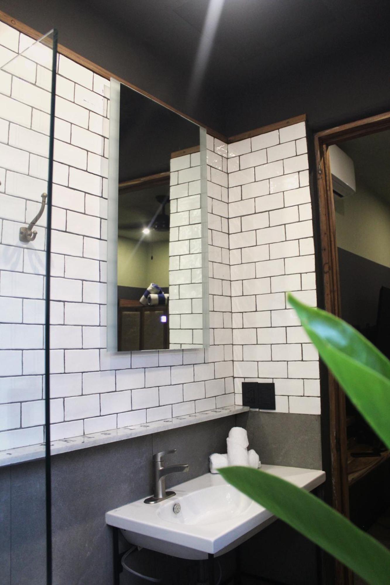 Bed & Breakfast Loba Male Only 4*