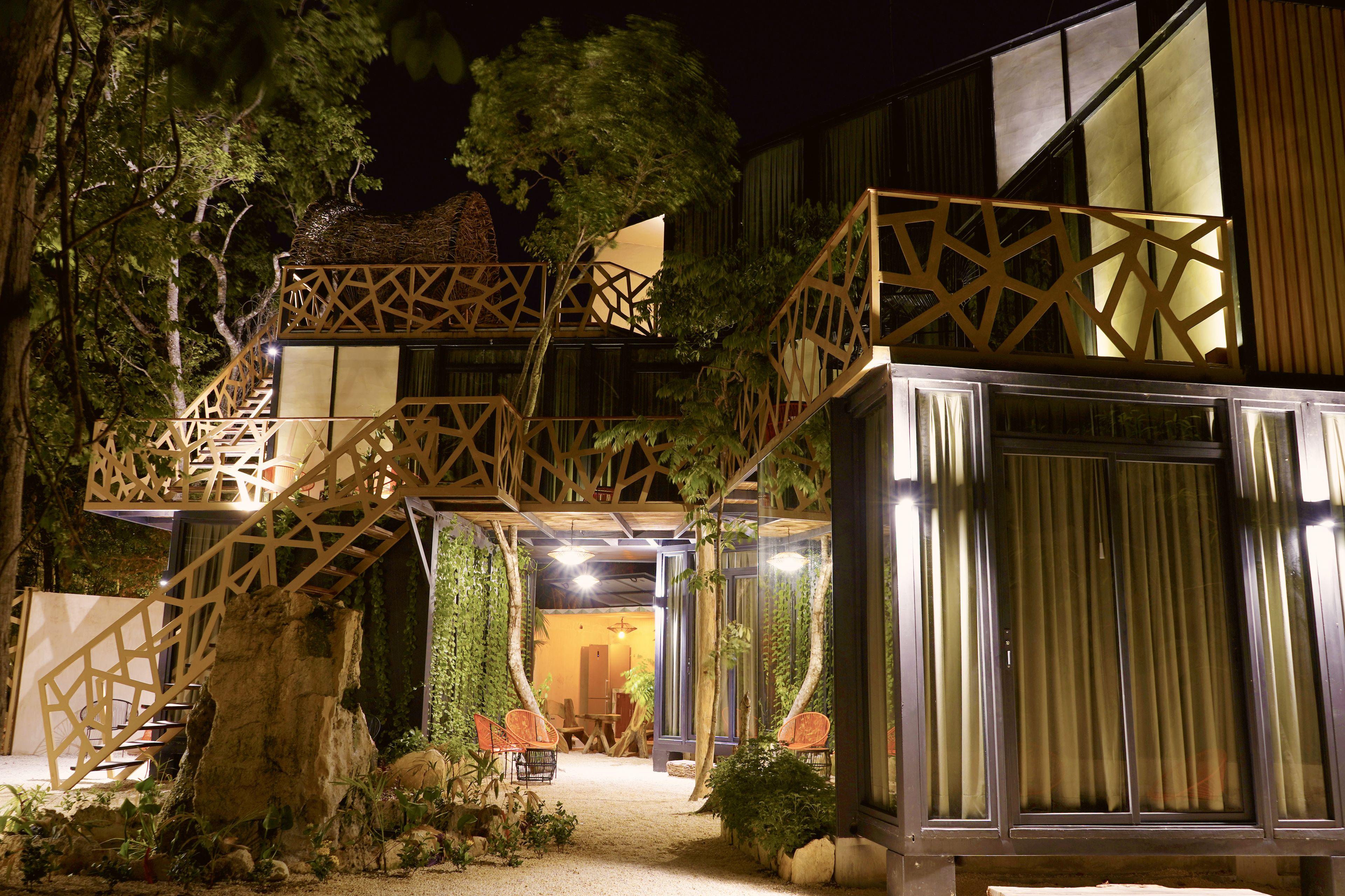 Bufo Alvarius Hotel