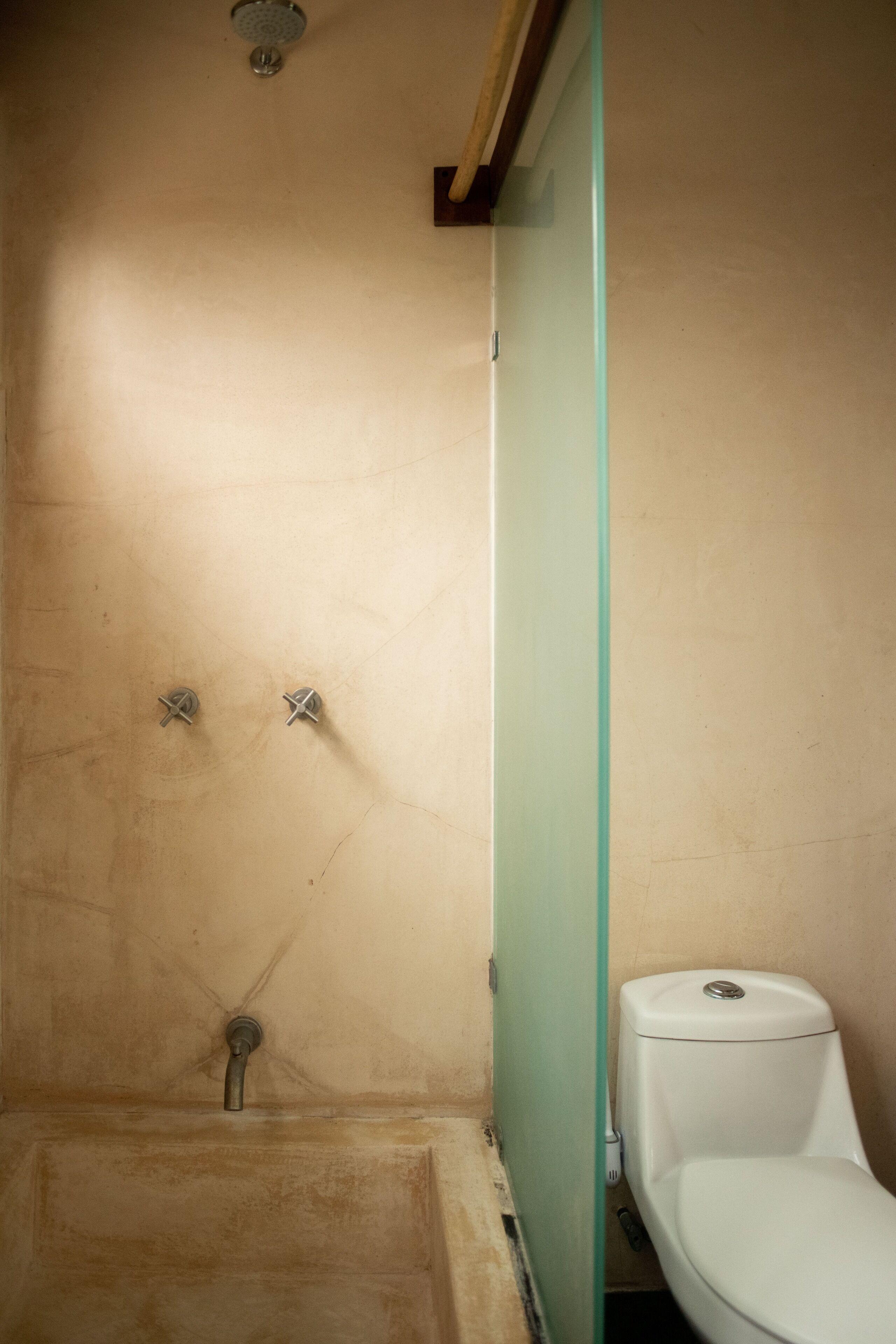 Bufo Alvarius Hotel 2*
