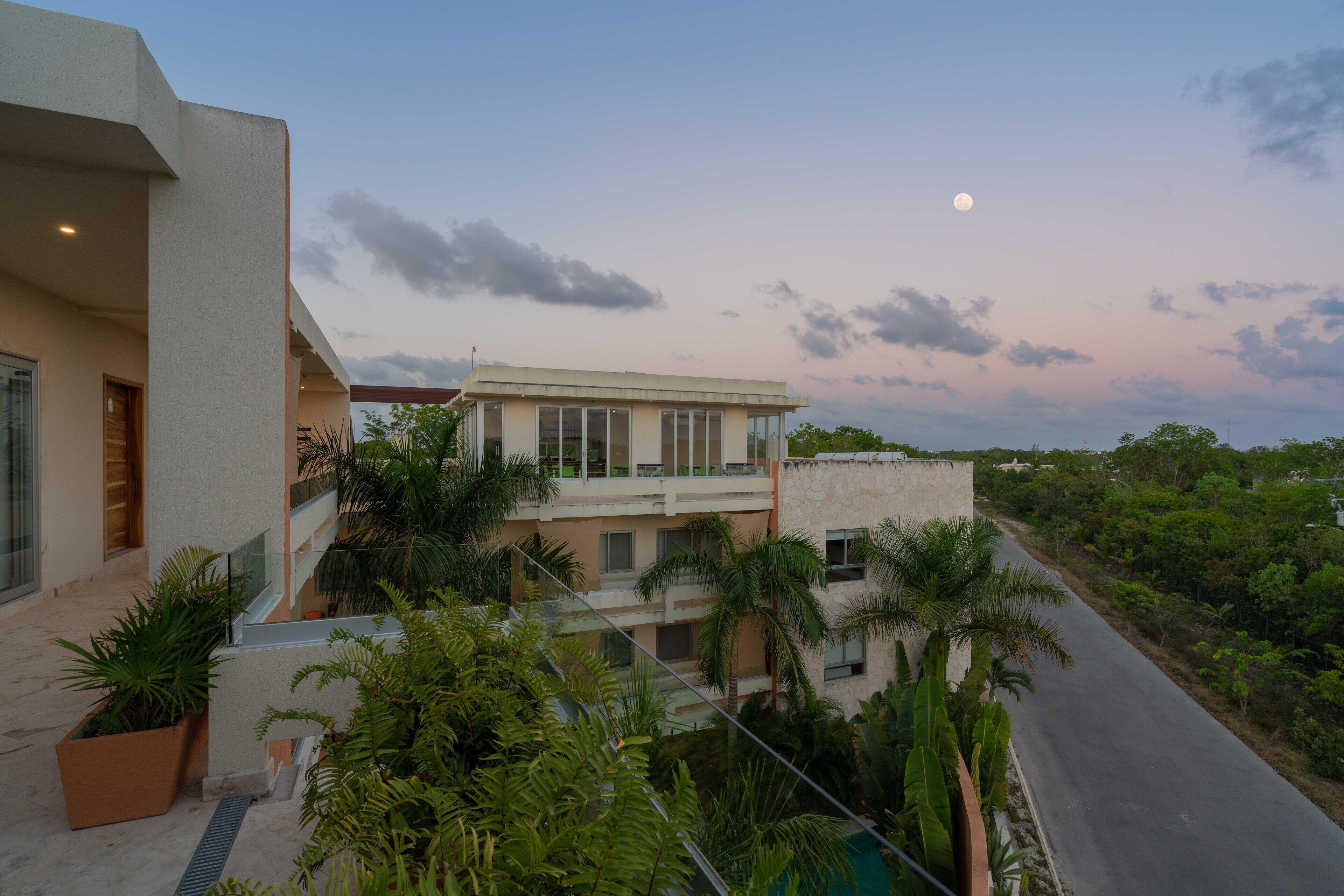 Valhalla Residences By Biwa Hotel