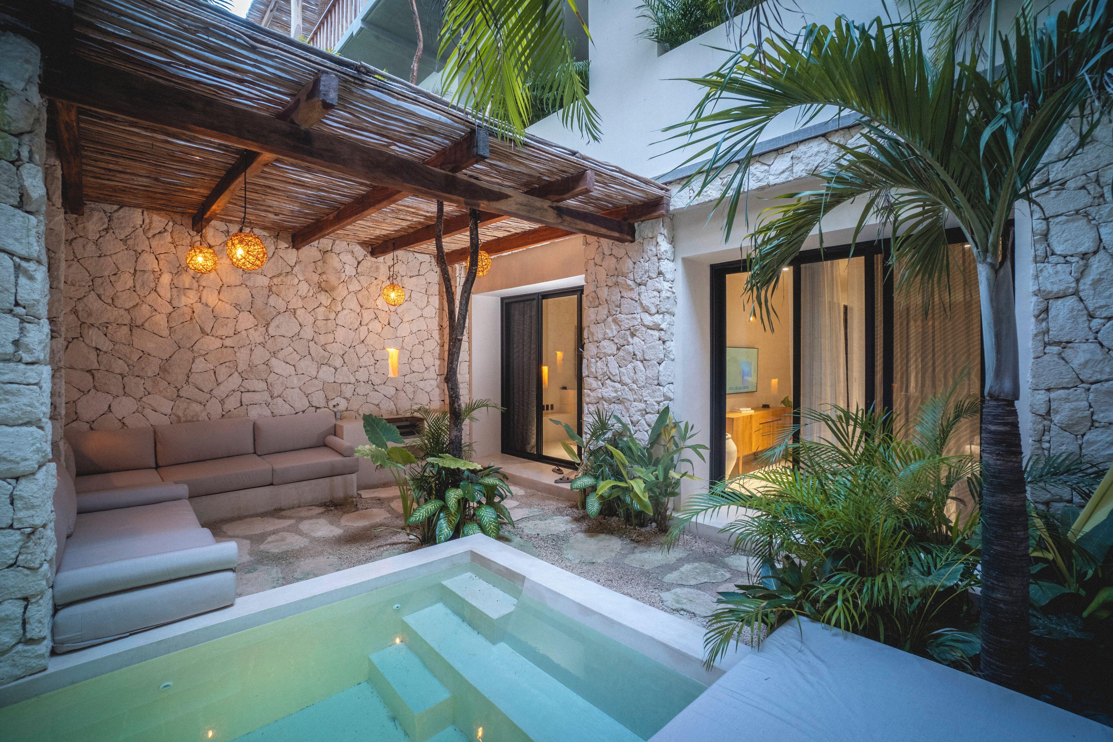 Aparthotel Namas 4*
