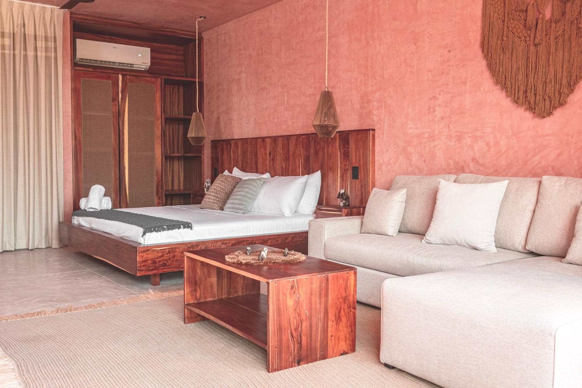 Entorno - Luxury Villa