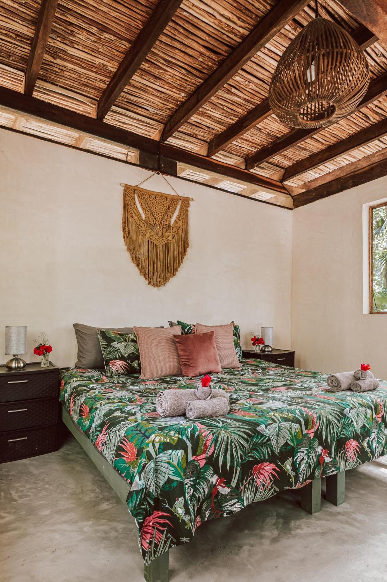 Casa Arkaana Eco Retreat Hotel