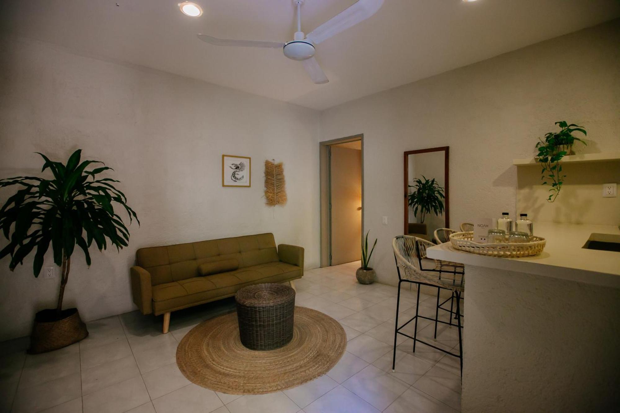 Hotel Noah 3*