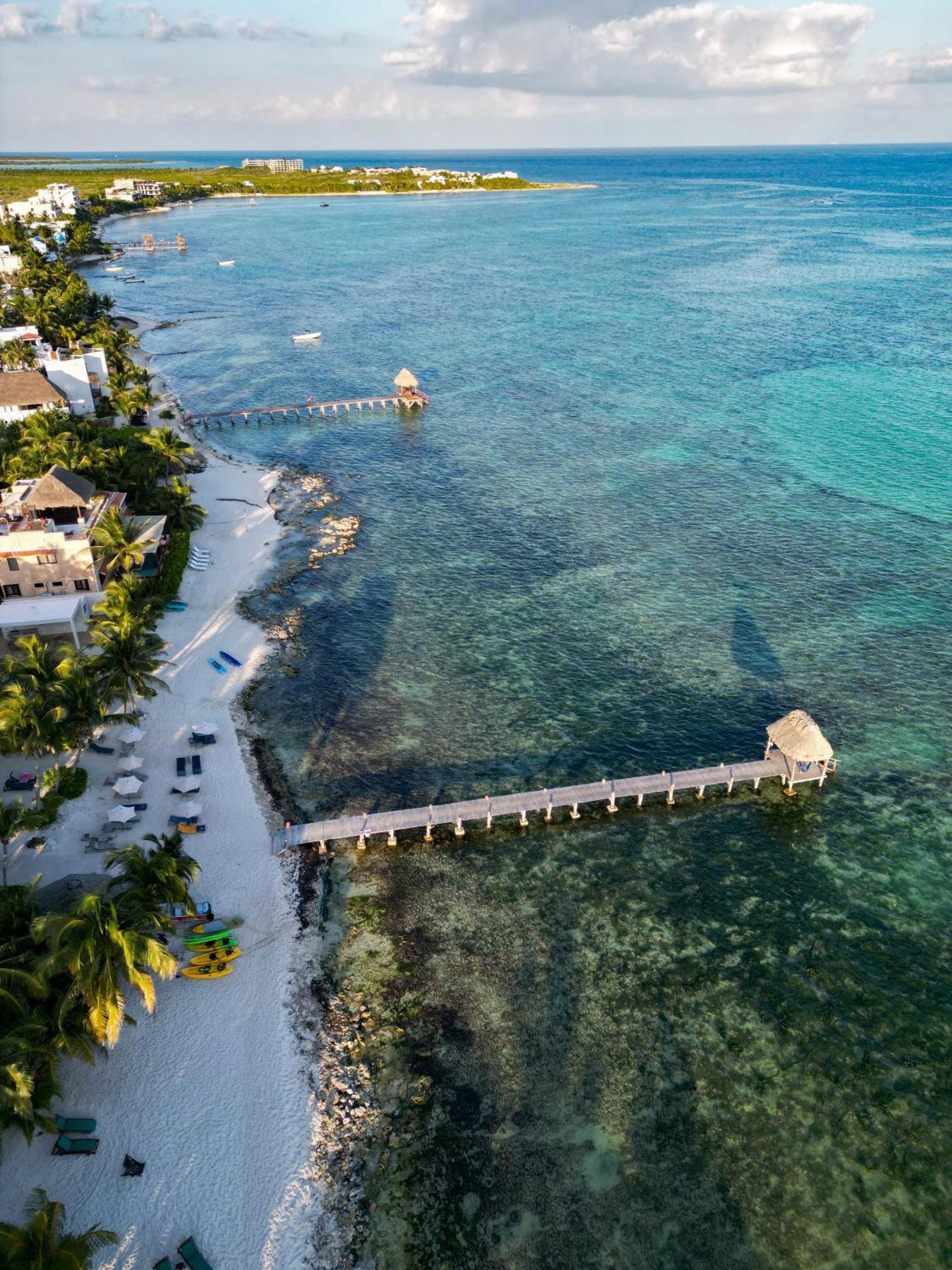 Eeb Ti Kaan - Luxury Oceanfront Residences Apartahotel