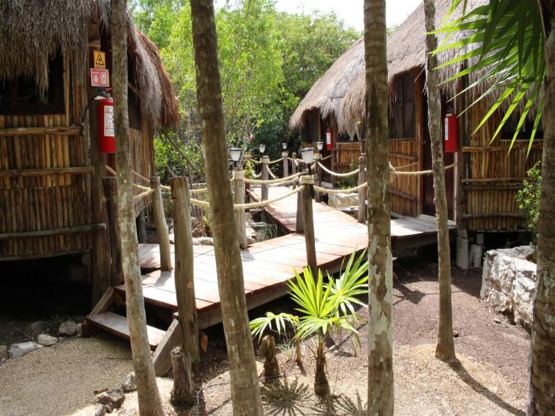 Maya Y Cenote Hotel 2*