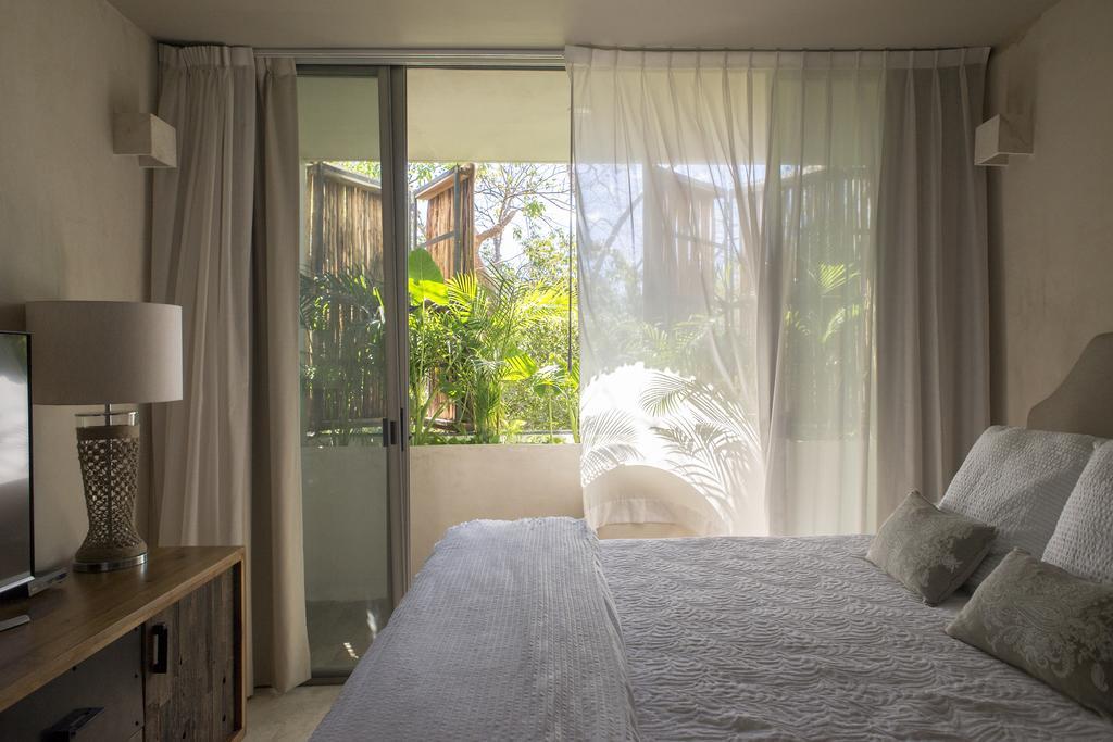 Apartment Eco-chic Design Wrapped In Nature's Elements By Stella