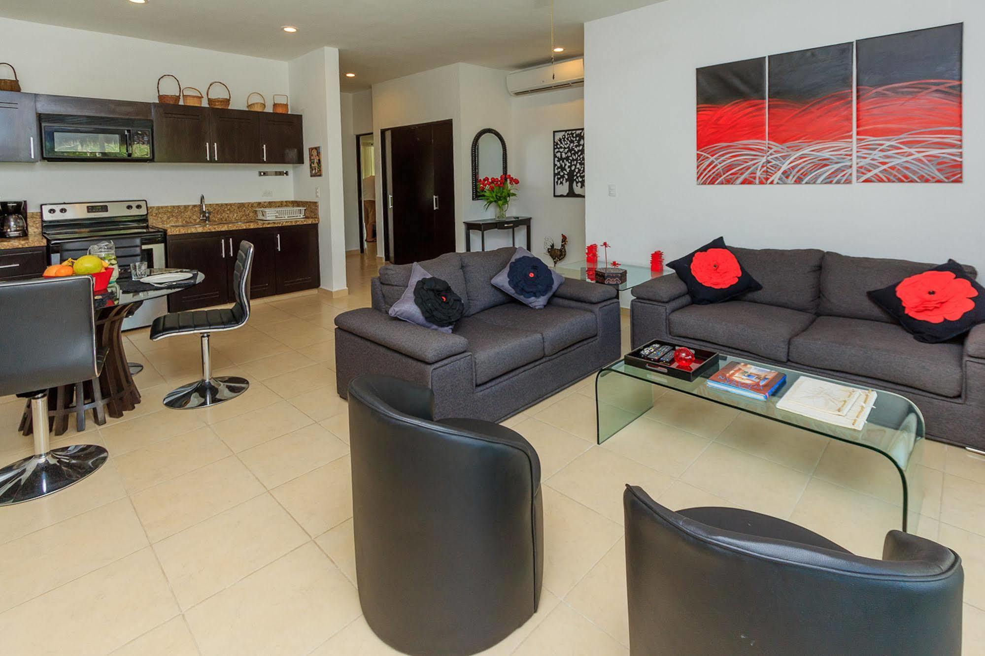 Condos Perfectly Situated Between The Beach & Tulum Town By Stella Rentals Hotel 3*