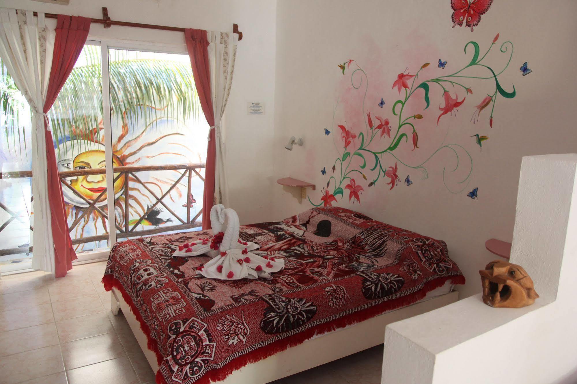 Residencia La Mariposa 3*