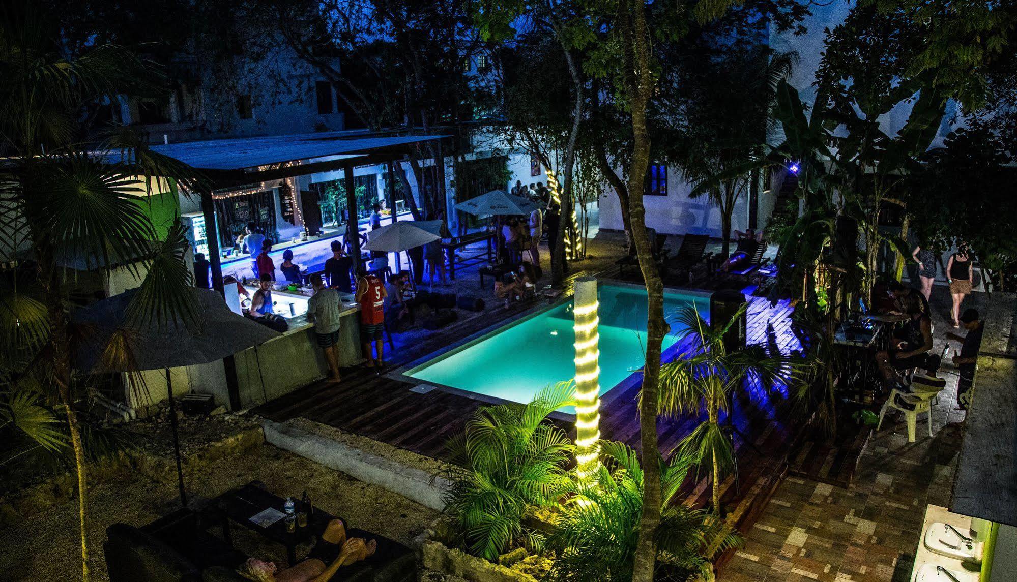 Hostel Che & Bar Adults Only
