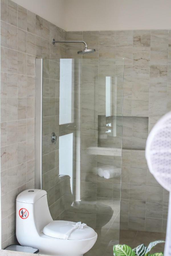 Stunning For 10-cabana-private Pool-parking *