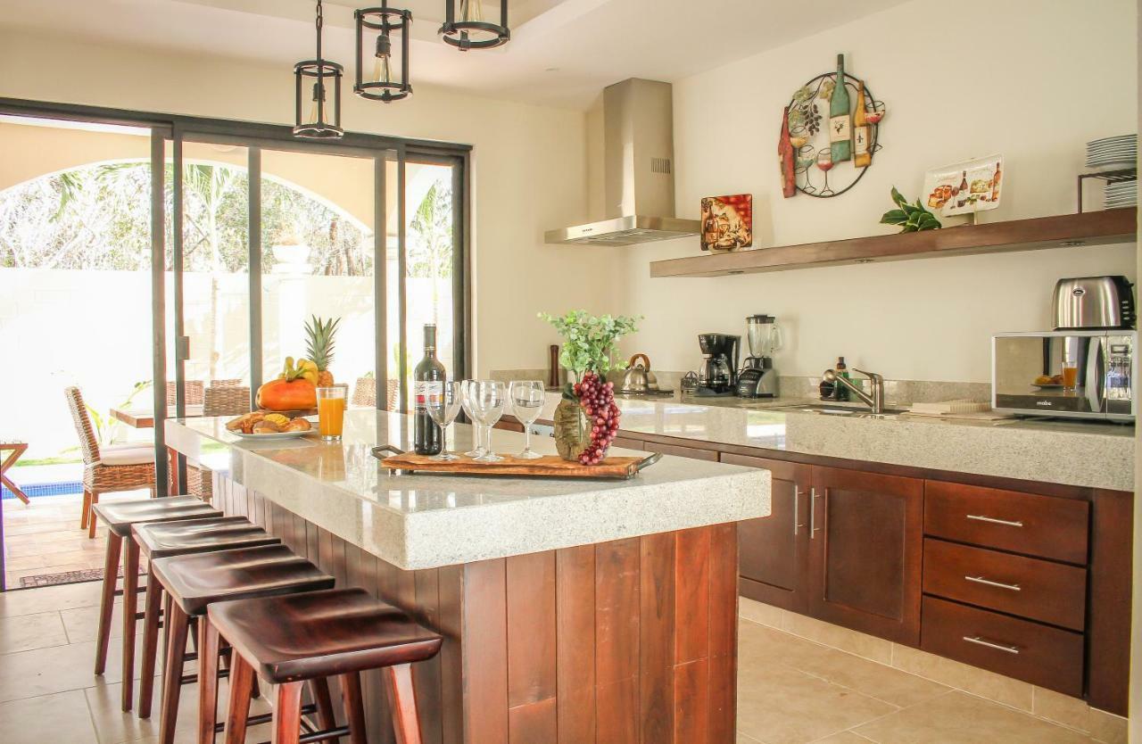 Stunning For 10-cabana-private Pool-parking *