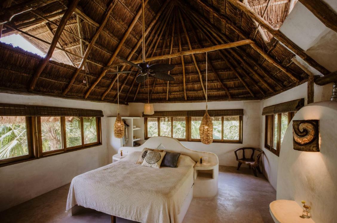 Beachfront Casa 8 Villa