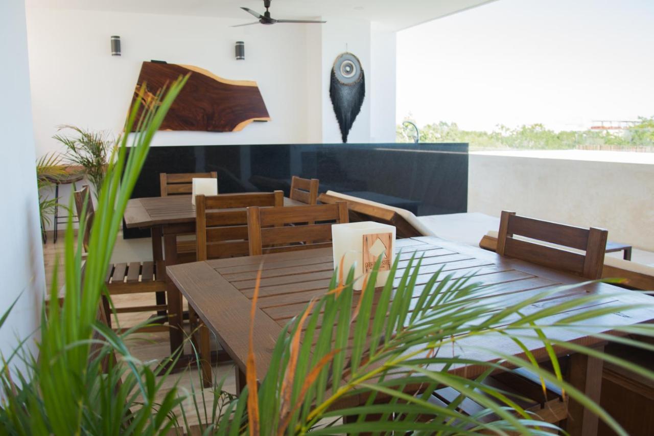 Aparthotel Amira *