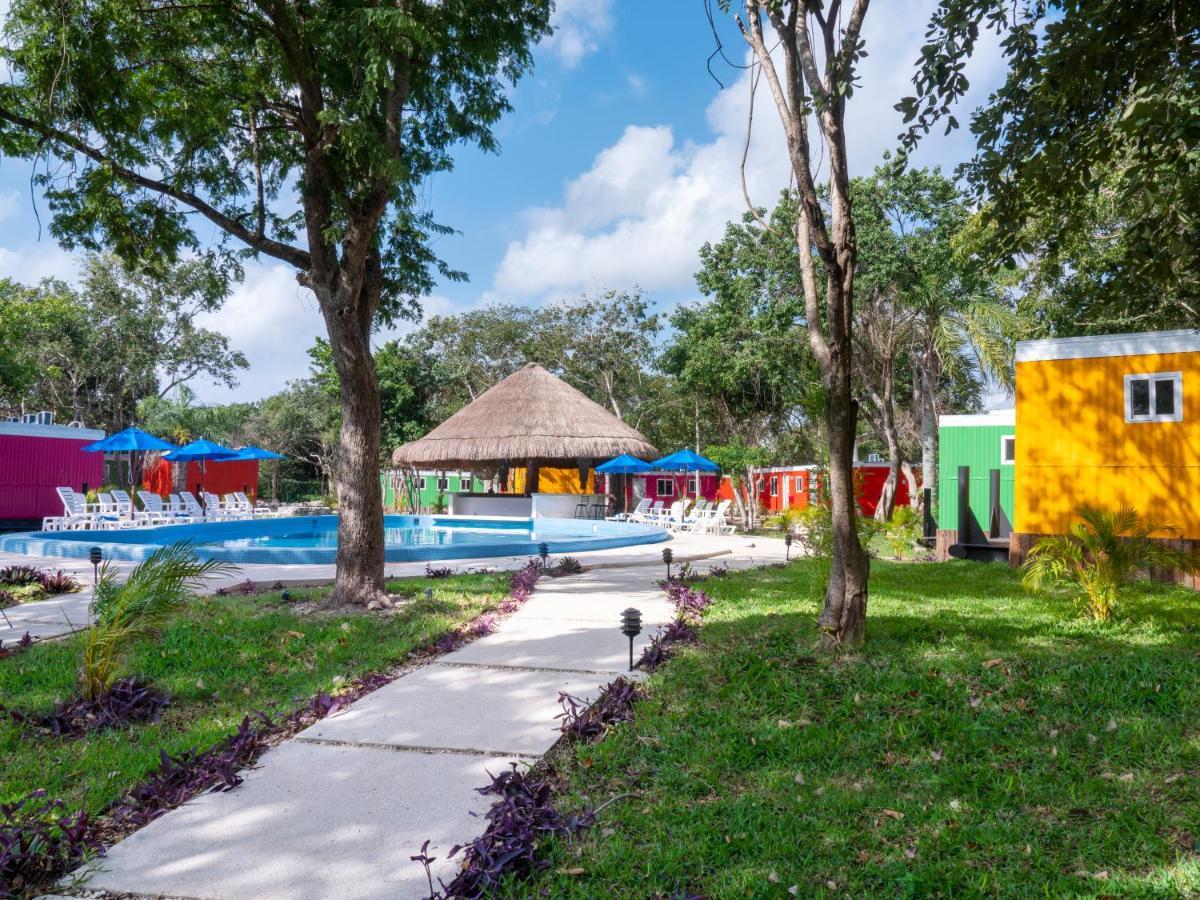 Hostel Colorbox Beds And *