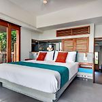 Luxury Beachfront Villa In Sian Kaan
