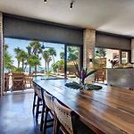 Beachfront Villa Soliman Bay 12