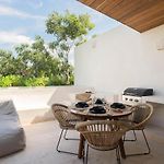 Modern 2Br Penthouse Concierge Gated Community
