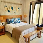 Room In Studio - Charming And Bright Studio